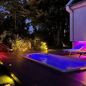 Bed & Breakfast Eden - Piscine & D Hotes, Locquirec