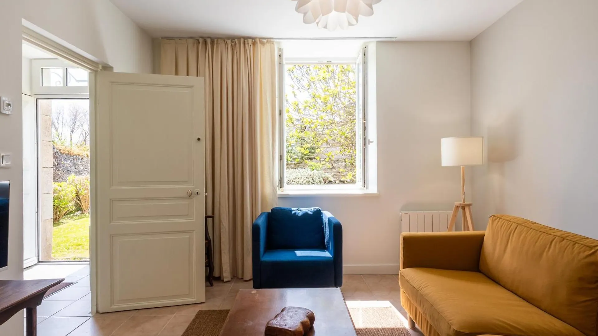 Holiday home Maison Au Coeur De Locquirec
